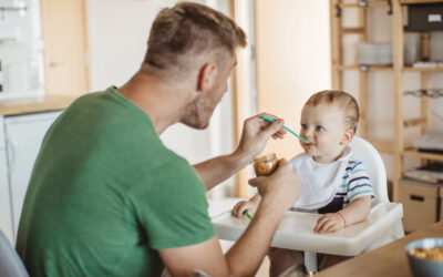 Take the Stress Out of Introducing Solid Foods to Baby: 6 pediatrician-recommended tips